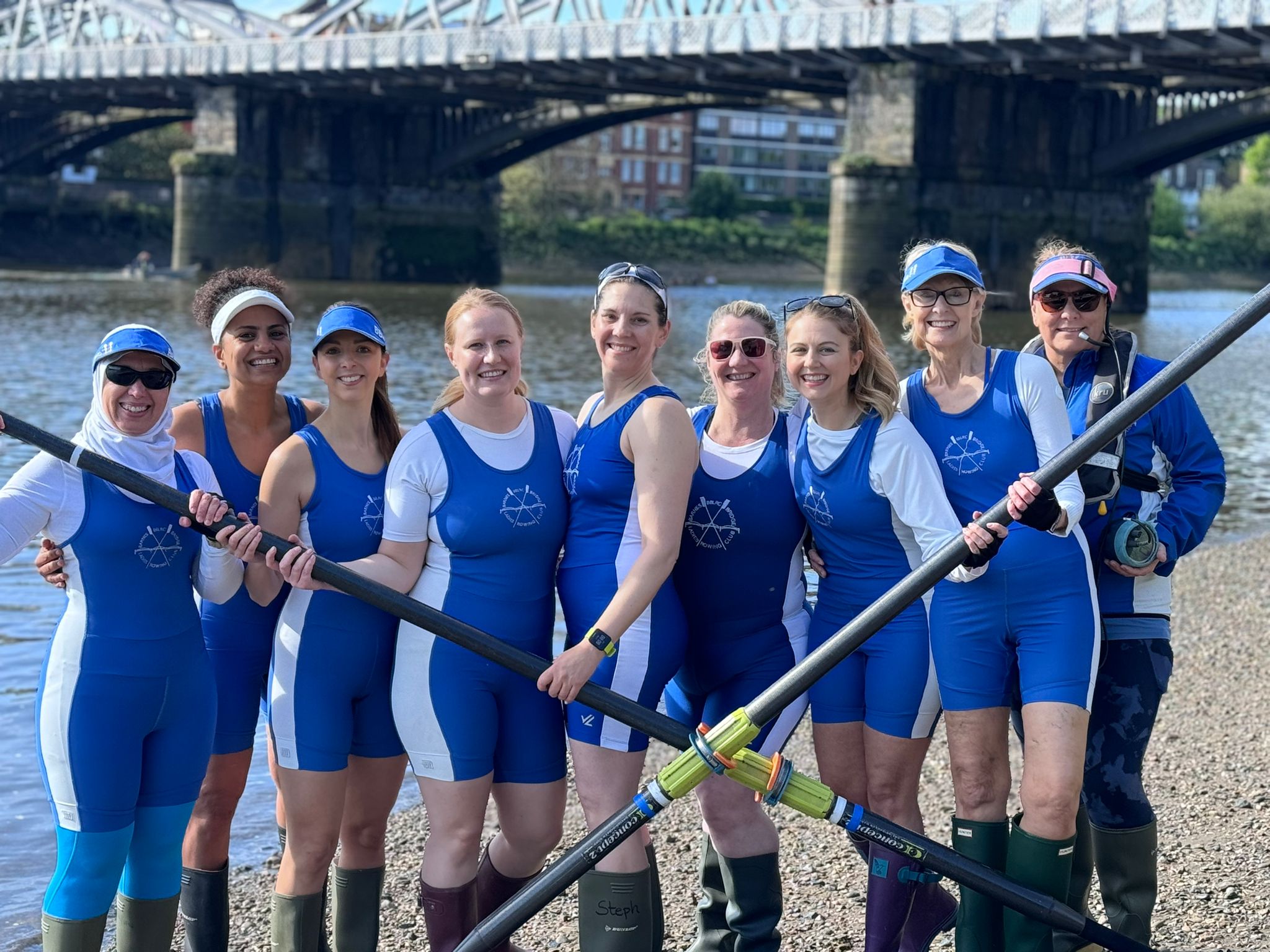 Barnes Bridge Ladies Rowing Club